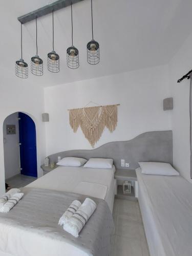 Anemelia Hotel Adamas