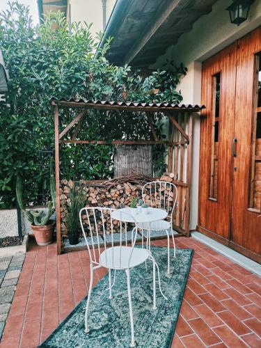 Taman di luar B&B Esterofili