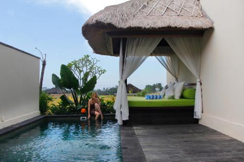 Sundlaugin á Alam Puisi Villa Ubud eða í nágrenninu