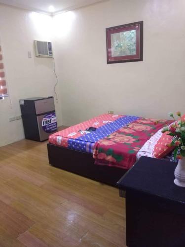 a bedroom with a bed in a room at INN D’ZaireH in Molino