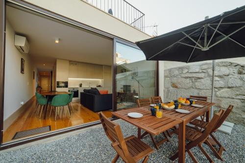 Legacy Oporto Premium Apartments by Vacationy