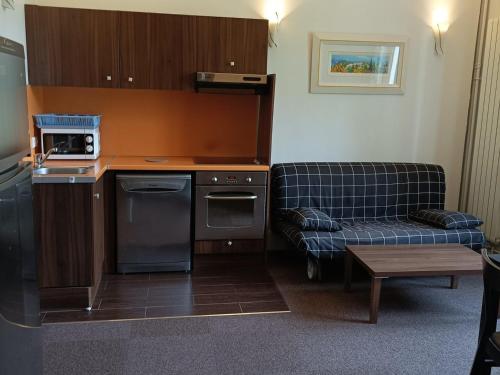 Appartement T3 dans Château avec Piscine et Sauna à Jausiers - 6 pers, 55m² - FR-1-165B-32