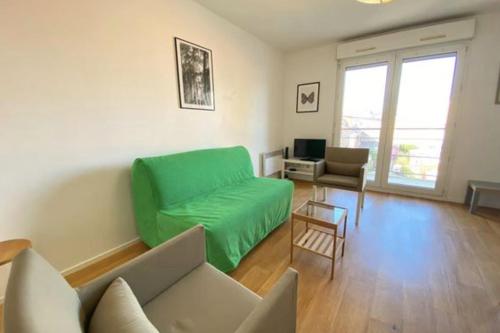 Fotografia z galérie ubytovania Beautiful Apartment For 4 With Balcony v destinácii Nantes