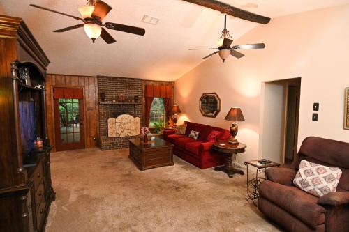 Comfortable, Convenient, Great Value – Photos 3