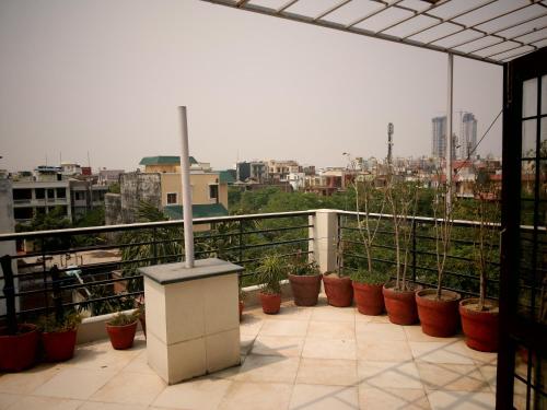 Uma varanda ou terraço em Sovereign Residency
