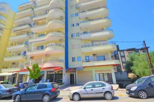 Tòa nhà nơi căn hộ tọa lạc