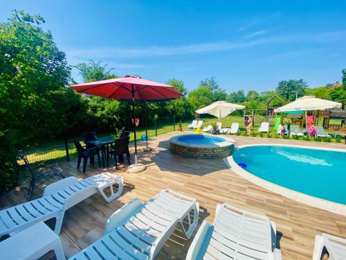 Bassein majutusasutuses Villa Larus või selle lähedal