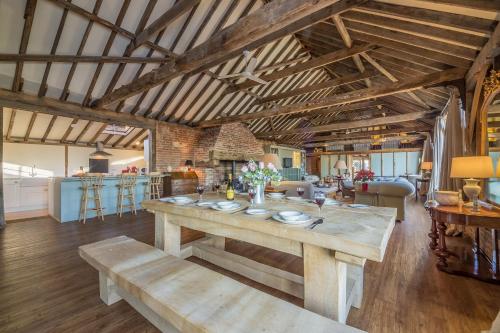 Court Barn – Photos 3