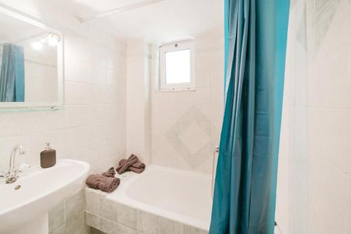 Ένα μπάνιο στο Rose’s House