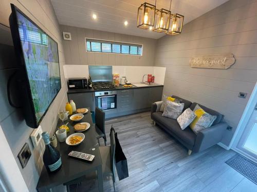 Dapur atau dapur kecil di P78 - Studio Pod with Hot Tub