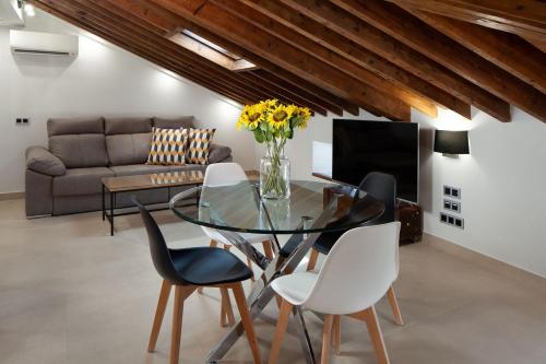 INMálaga Penthouse Santos Suites