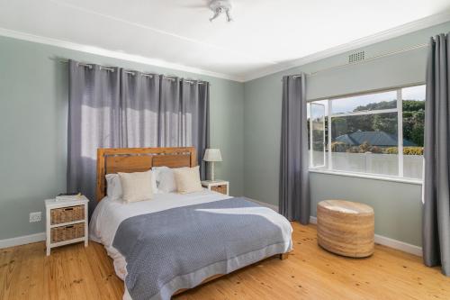 Llit o llits en una habitació de 4-bedroom home on Leisure Isle