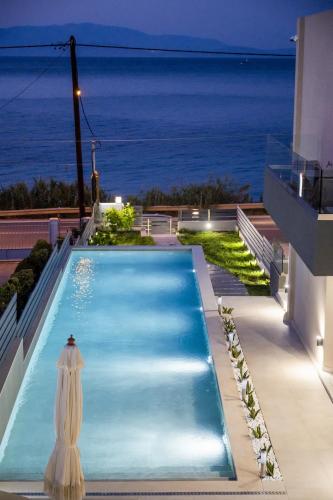Gallery image of Theros Suites in Dhiminión
