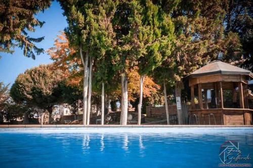 Gallery image of Cortijo Cabañas Apartamentos Rurales in Arjona