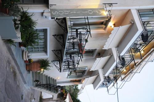 Gallery image of Arolithos in Spetses