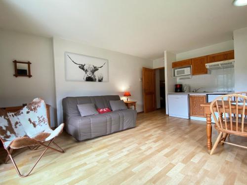 Studio à Samoëns avec piscines, sport, parking et animaux acceptés - FR-1-624-108