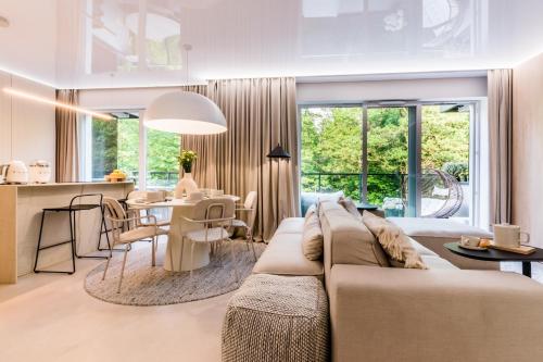 Posedenie v ubytovaní Apartament nad jeziorem Drwęckim Turystyczna # 17