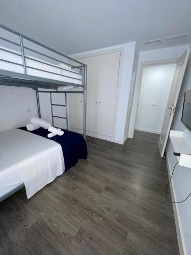 2 Bedroom Apartment Benalmadena photo 12