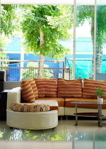 Χώρος καθιστικού στο Grand Airport Resort