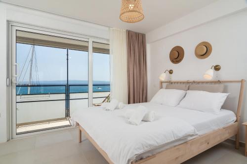 Sun and Sea Deluxe Apartments