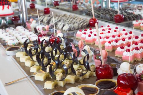 Eten bij of ergens in de buurt van het resort

