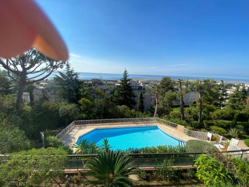 Appartement Nice , jardin et mer