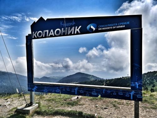 a sign that reads kotauthunkikiikiikiikiuliculiculiculic at Milmari S70 Kopaonik in Kopaonik