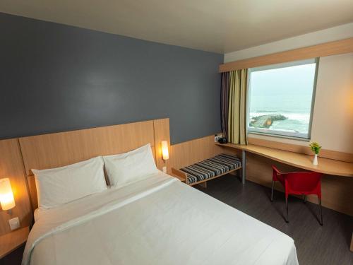Beira-mar.cls-2{fill:#ff8000}.cls-3{fill:#febb02}.cls-5{fill:#c00}.cls-7{fill:#514d9e}Travel Proud ibis Rio de Janeiro Barra da Tijuca Menor preço em Beira-mar.cls-2{fill:#ff8000}.cls-3{fill:#febb02}.cls-5{fill:#c00}.cls-7{fill:#514d9e}Travel Proud ibis Rio de Janeiro Barra da Tijuca