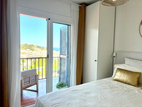 Postel nebo postele na pokoji v ubytování ZEN Apartment sea views