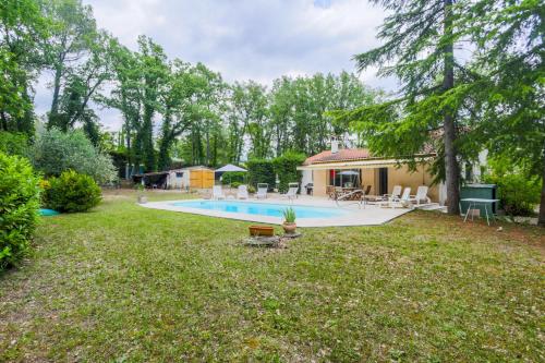 jolie villa 3 chambres avec piscine