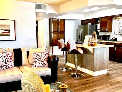 Hidden Gem Retreat in the Heart of Paysonにあるキッチンまたは簡易キッチン