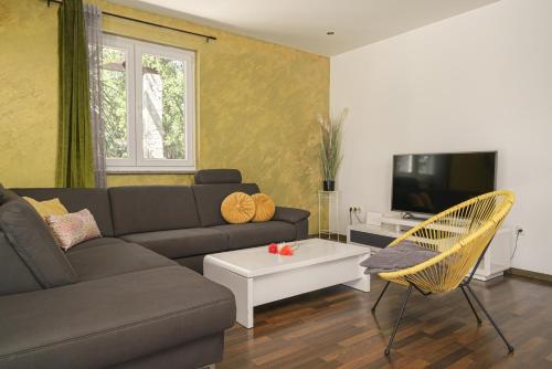 Μια τηλεόραση ή/και κέντρο ψυχαγωγίας στο Villa Divna Vodice-Srima