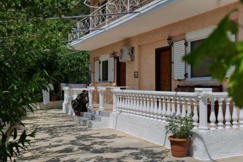 Arthur's 4Apartments