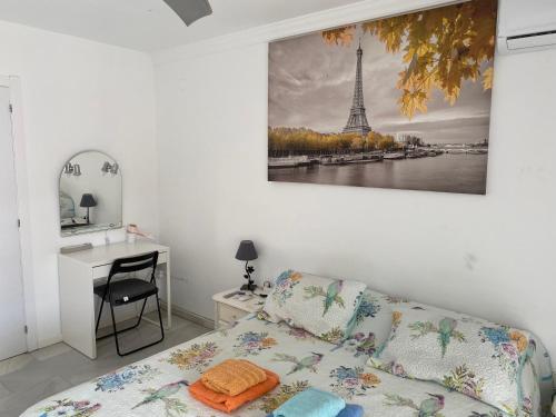 Postel nebo postele na pokoji v ubytování Málaga Centro habitaciones privada en apartamento compartidos