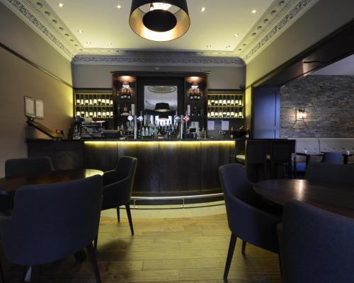 Ο χώρος του lounge ή του μπαρ στο Number 10 Hotel