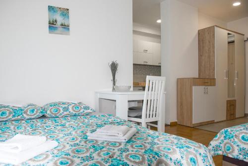 Virtuvė arba virtuvėlė apgyvendinimo įstaigoje Apartment Sunce