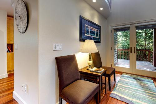 Gallery image of The Martin's Seaside Beach House in Rockaway Beach