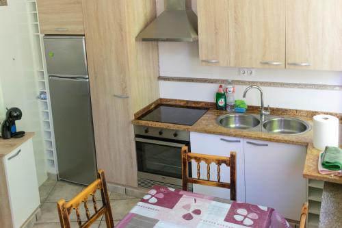 Η κουζίνα ή μικρή κουζίνα στο CASA IGLESIAS 2 2 habitaciones
