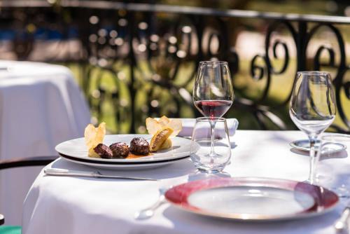 Nourriture dans l'hôtel ou à proximité