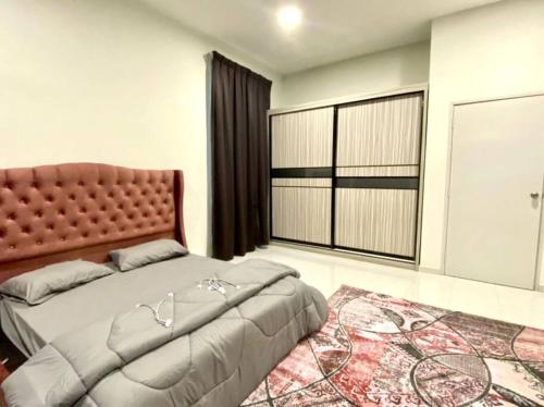 Katil atau katil-katil dalam bilik di 13StayCation Islamic Homestay