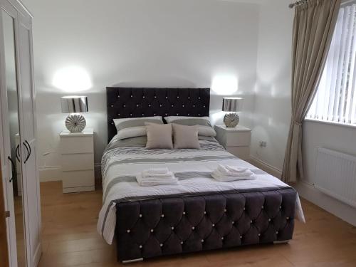 Ένα ή περισσότερα κρεβάτια σε δωμάτιο στο Annie's House with Thermal Health Spa