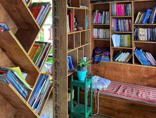 The library in the homestay