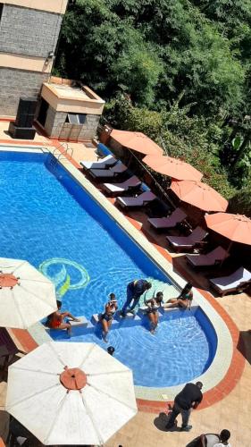L suites