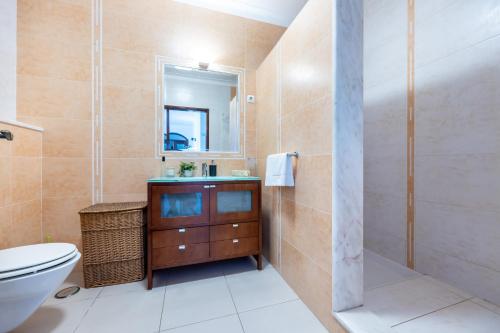 Casa Timor - Perfect Stay for Exploring Lagos & Algarve