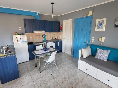 Colourful apartments (Blue horizon)