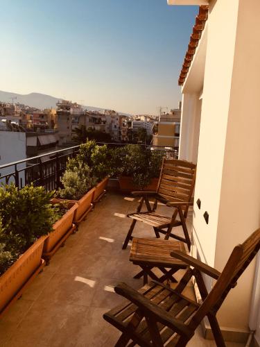 Sunny Elegant Studio