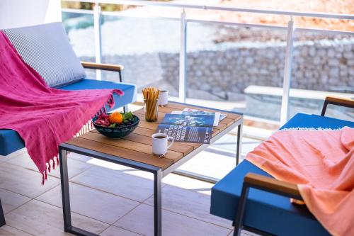 Χώρος καθιστικού στο Olive View Penthouse