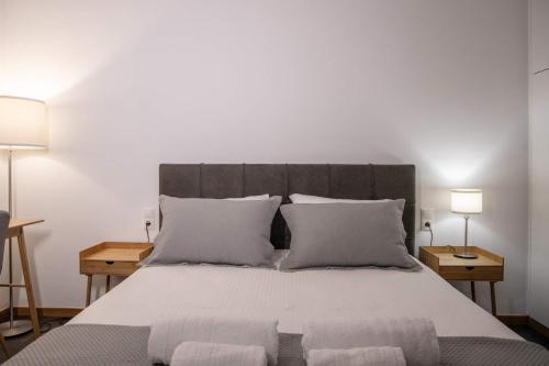 Säng eller sängar i ett rum på Sfakion 6 apartment