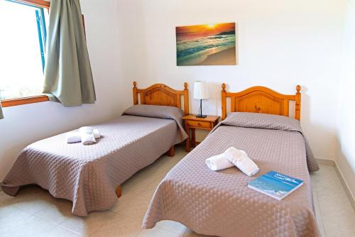 Gallery image of Apartamentos Mar Blanca in Cala Blanca