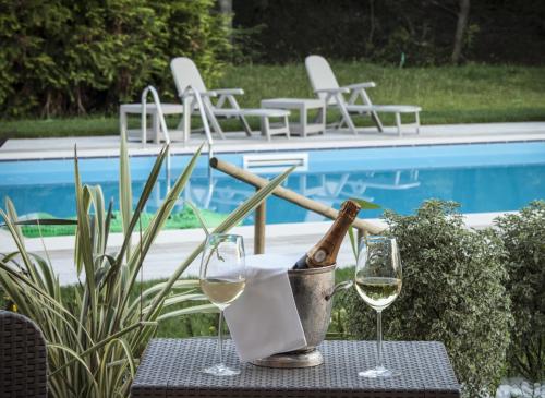 Bazén v ubytování Hotel Al Ponte nebo v jeho okolí